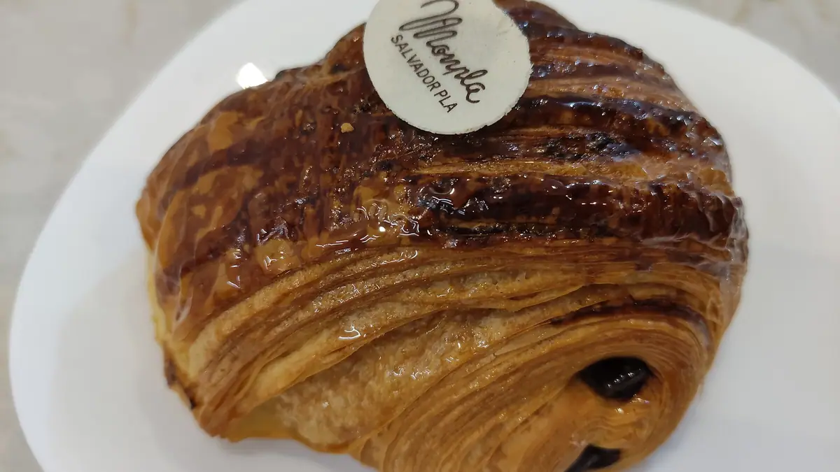 Desi Shakes & Cakes – patisserie in Oldham town centre